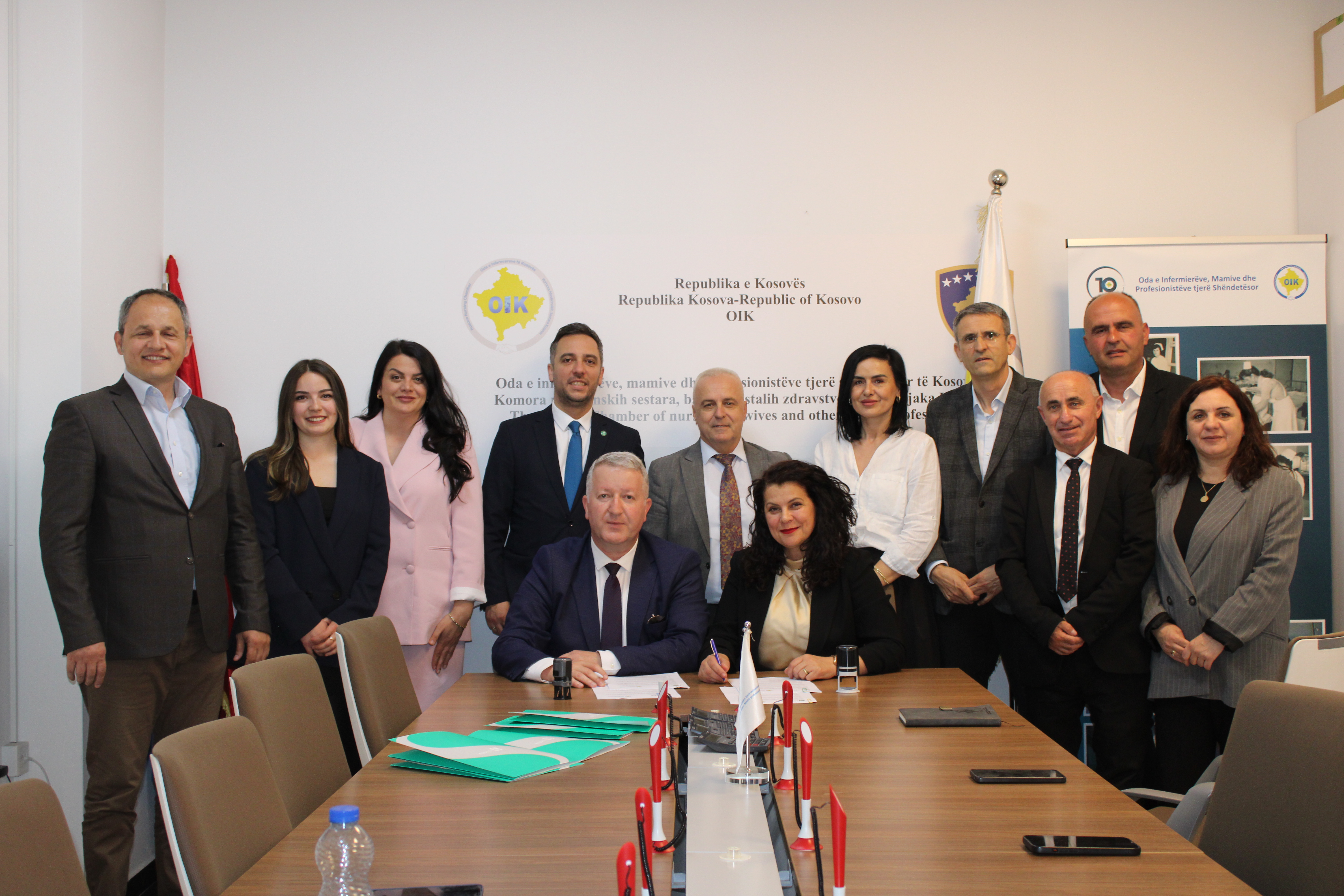 Nënshkruhet marrëveshje për sigurimin e jetës dhe shëndetit për profesionistët shëndetësorë në Kosovë
